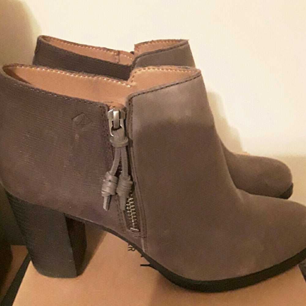 Sperry ankle Boots